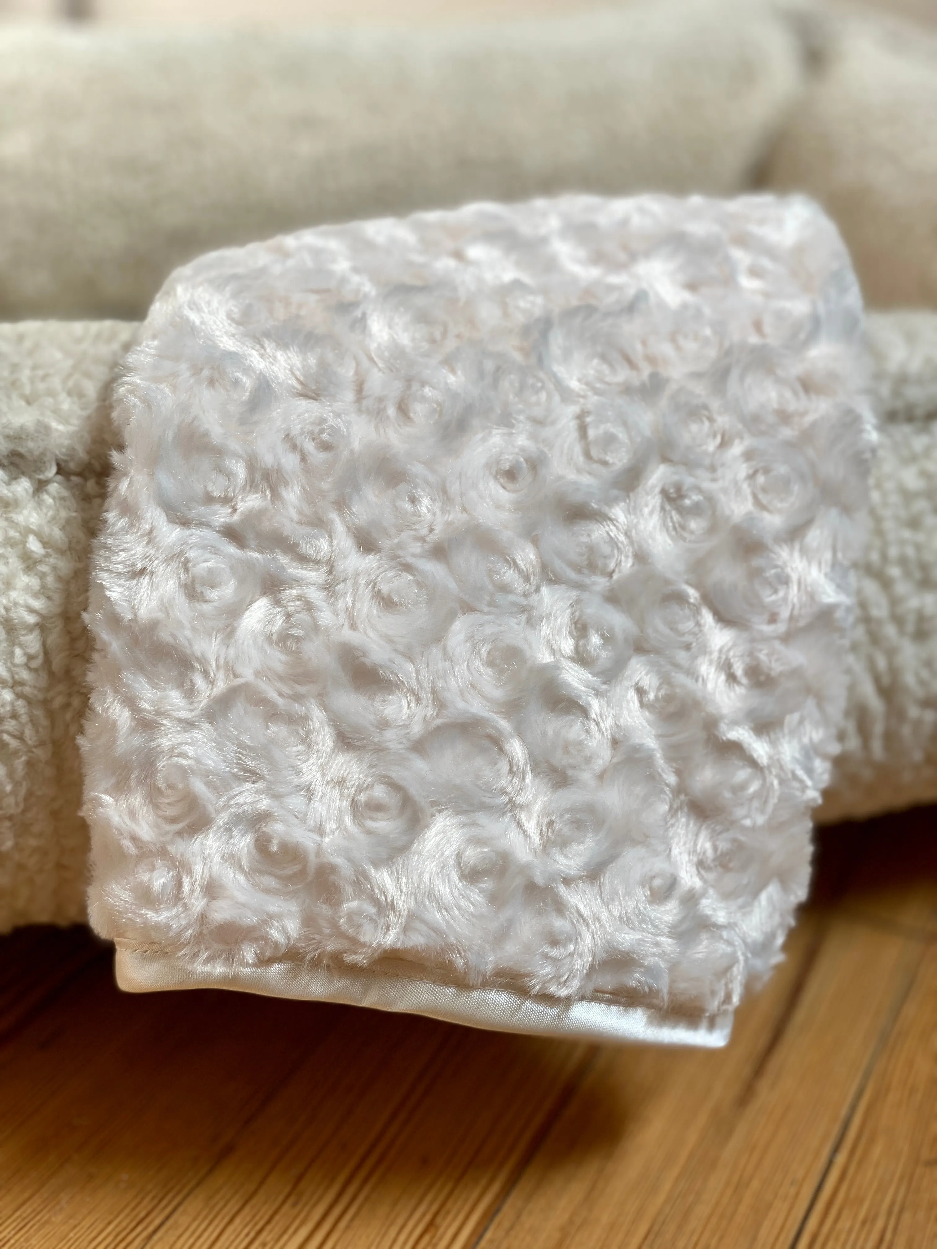 Rosebud Dog Blanket in Cream (Made in the USA)