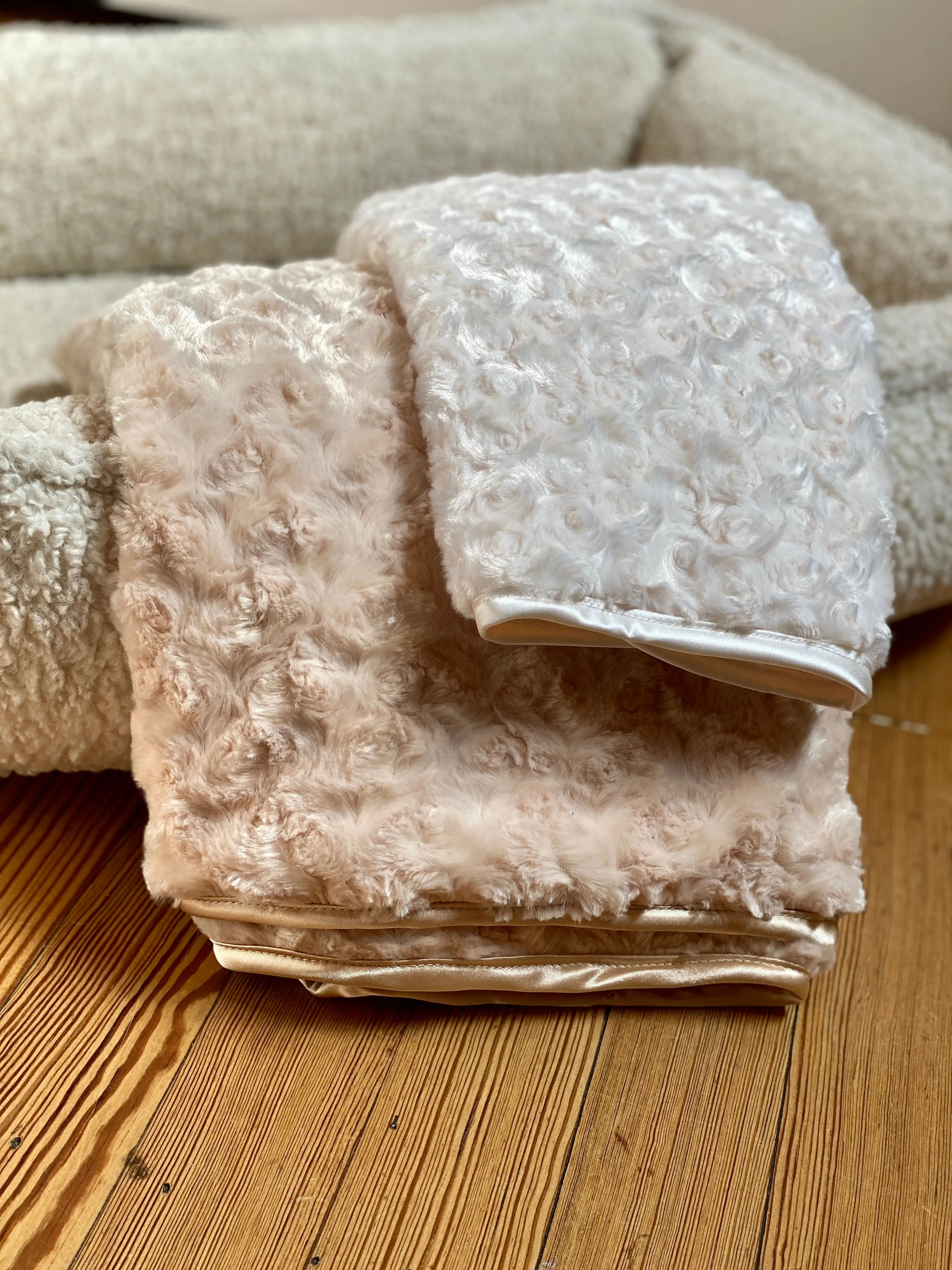 Rosebud Dog Blanket in Cream (Made in the USA)
